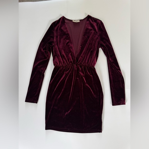 Blooms In The City Velvet Deep V Neck Burgundy Maroon Long Sleeve Dress Medium - Picture 4 of 9